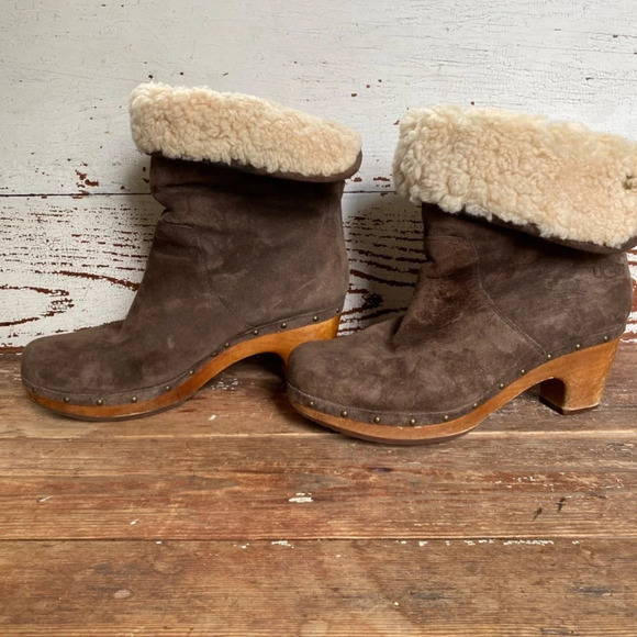 UGG Lynea Brown Suede Boot 9 - Picture 6 of 13